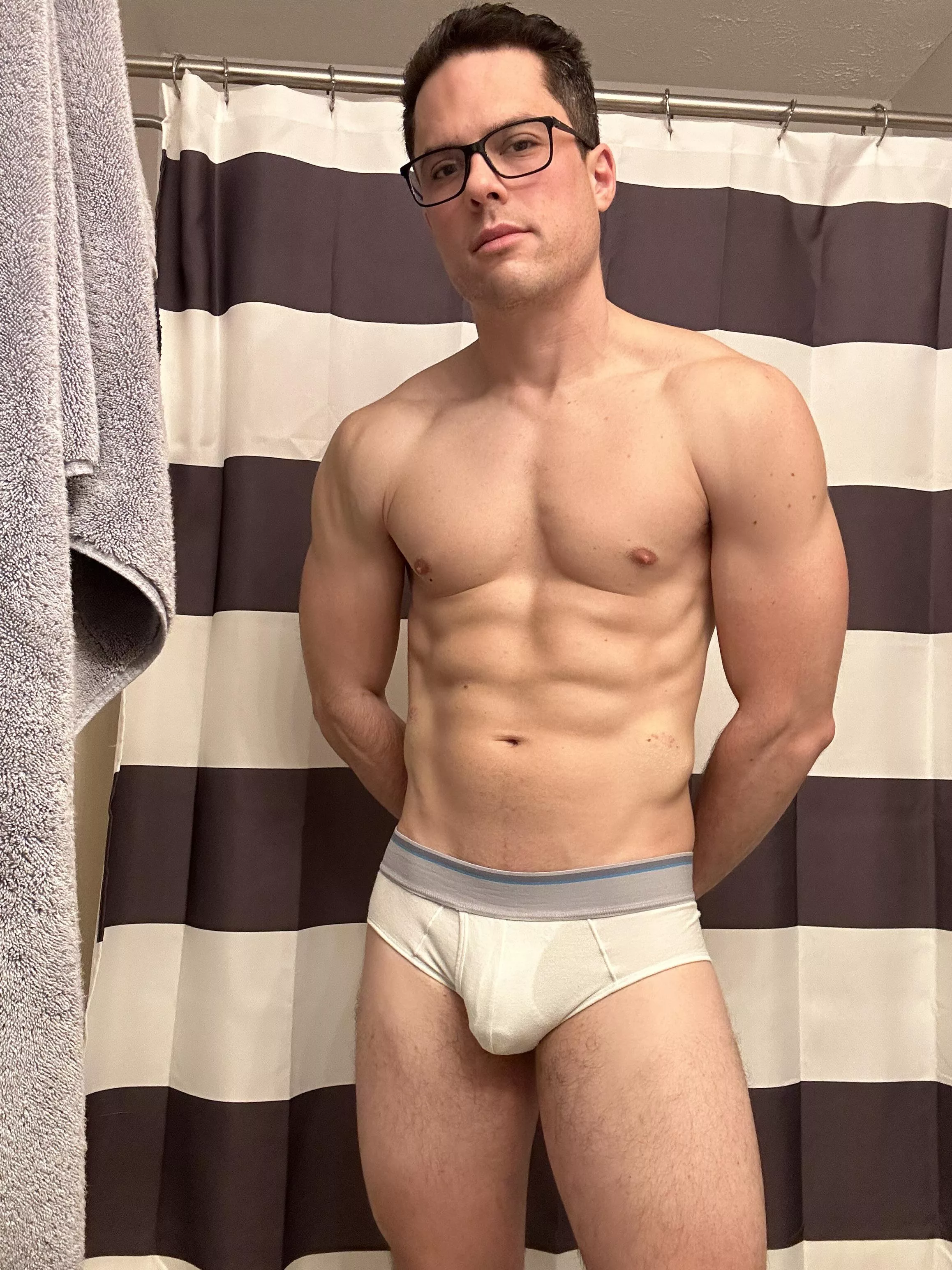 [34] Mack Weldon briefs