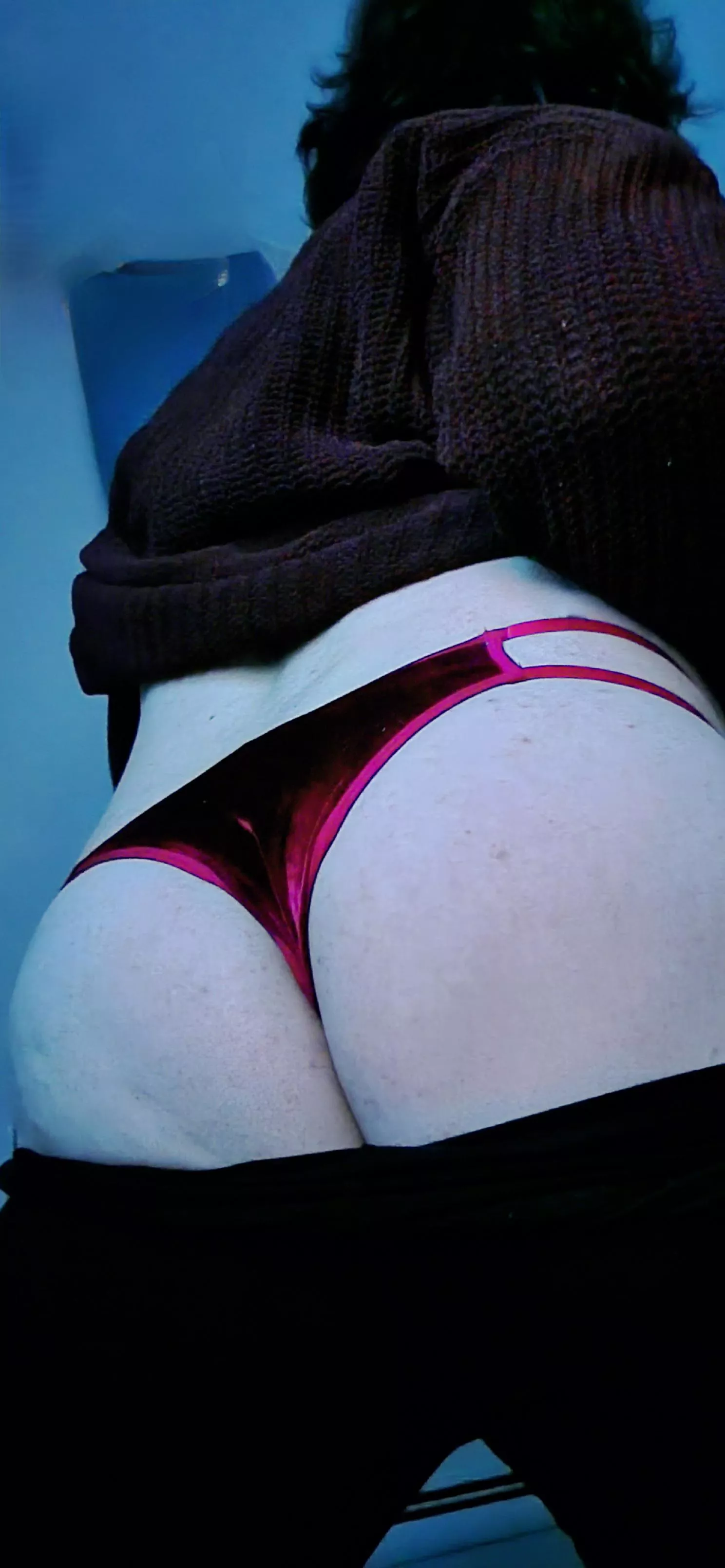 a little sneak peek never hurt anyone 😜