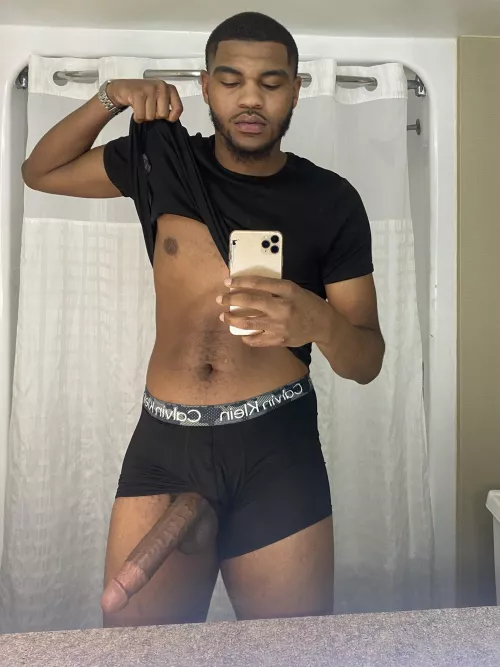 Any sissies wanna MASSIVE BBC?