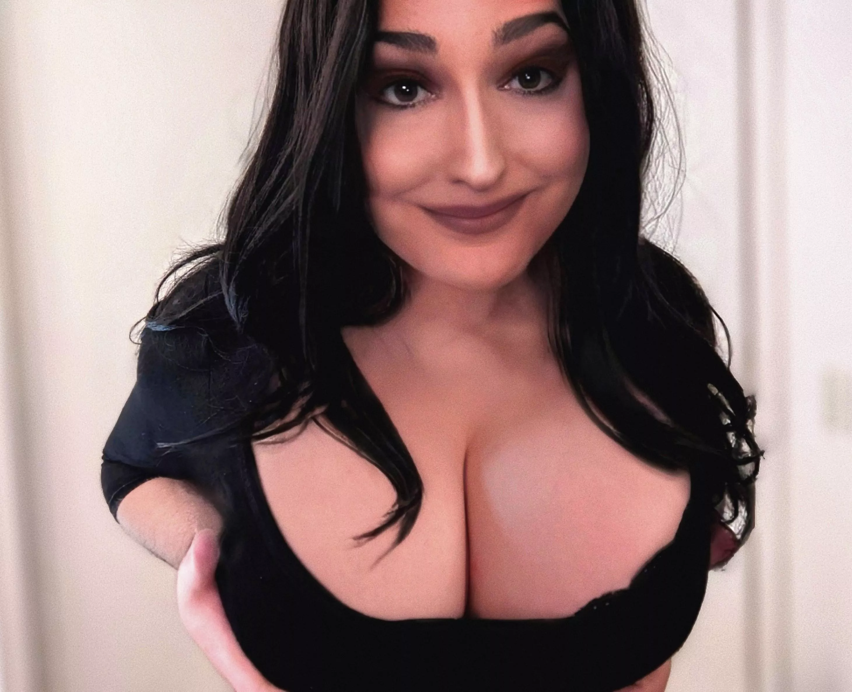 Are you into bigtiddygothMommys?