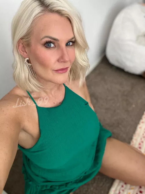 Blonde milfs do it best, come find out