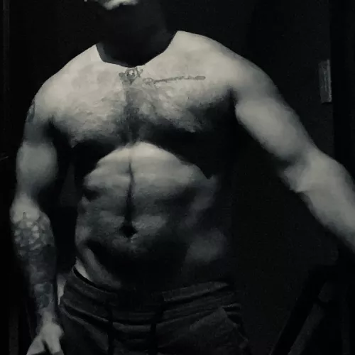 Can a dadbod have a V?