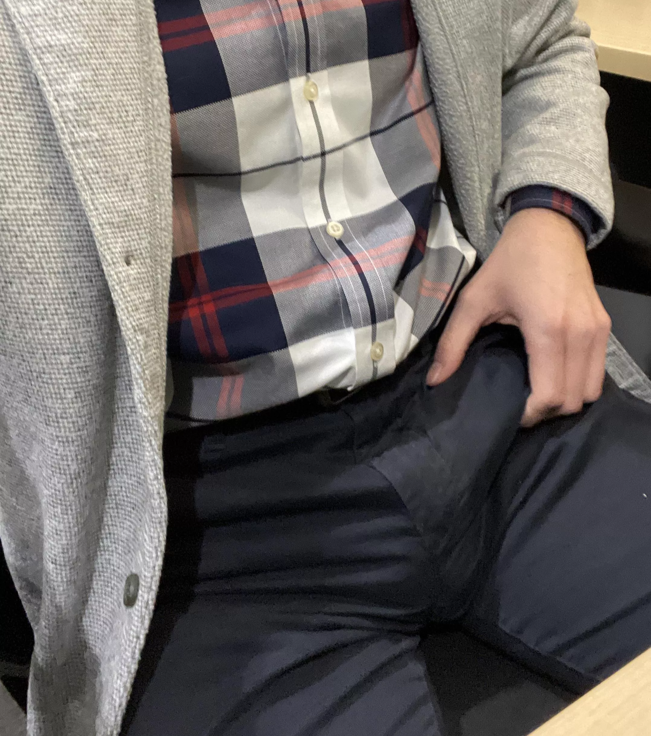 chatting with another user is making me bulge hard at work 😈