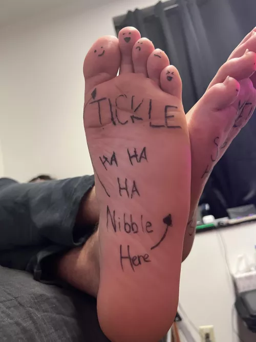 Cute pics of when my gf decided to vandalize my ticklish soles with her pen 😳