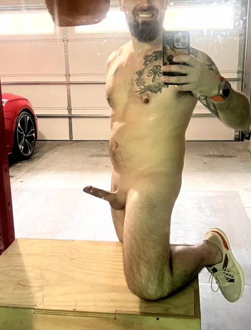 Damn… I need to clean the gym mirror