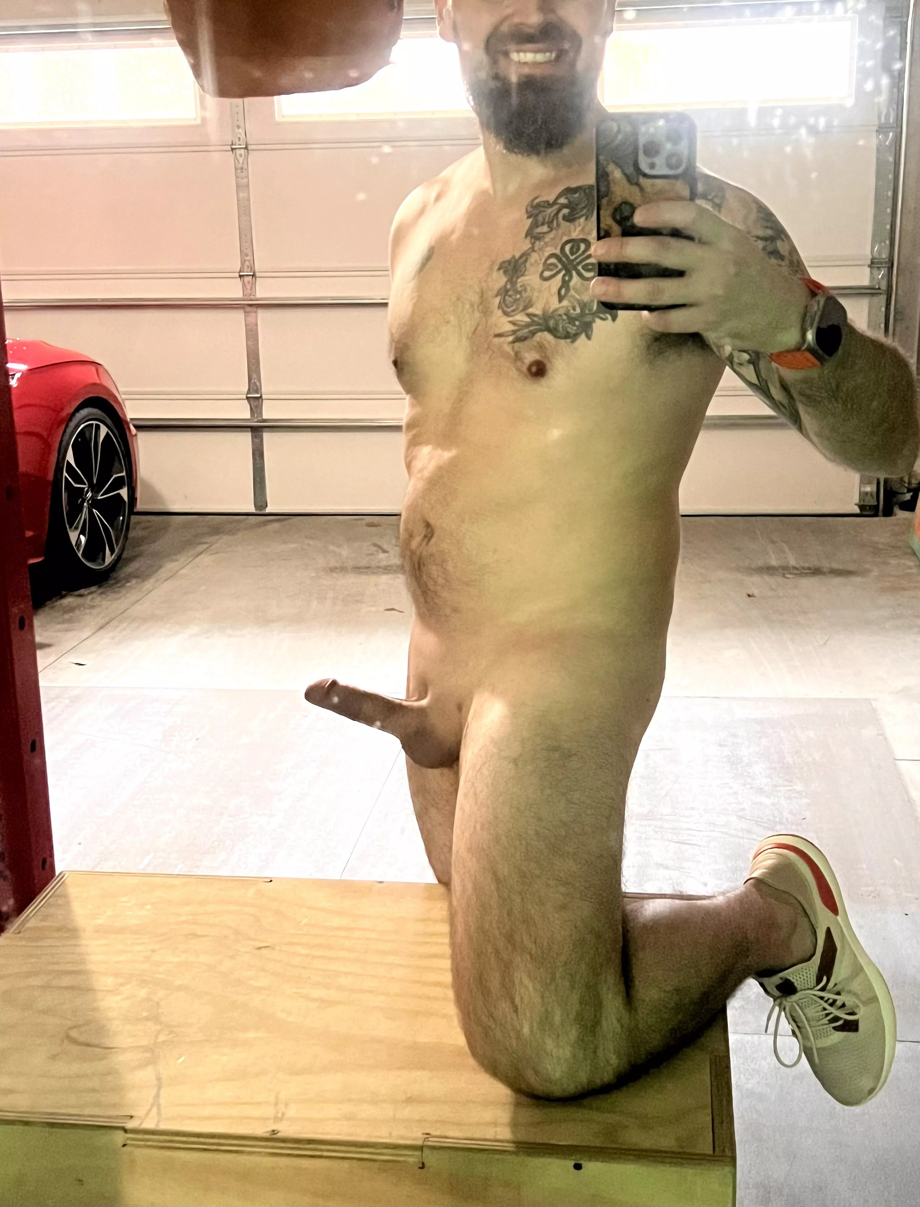 Damn… I need to clean the gym mirror (M)