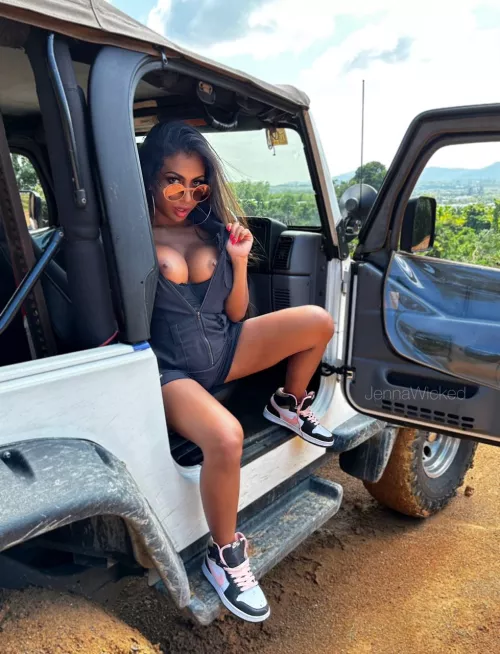 Do you like how big my naturals are?