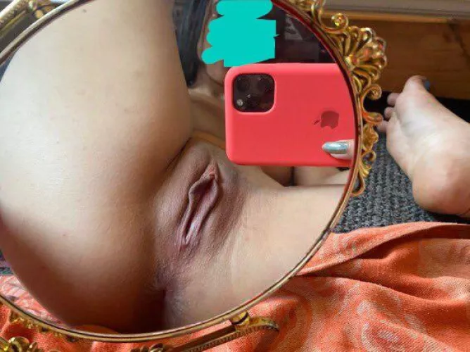 [F] 26y photo so can for normalnude?