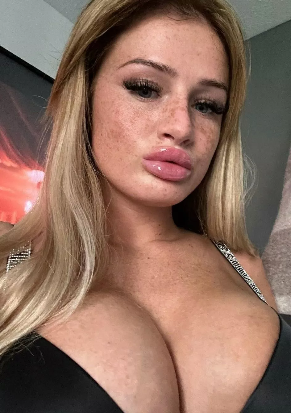 Freckles, fake lips, and F cups