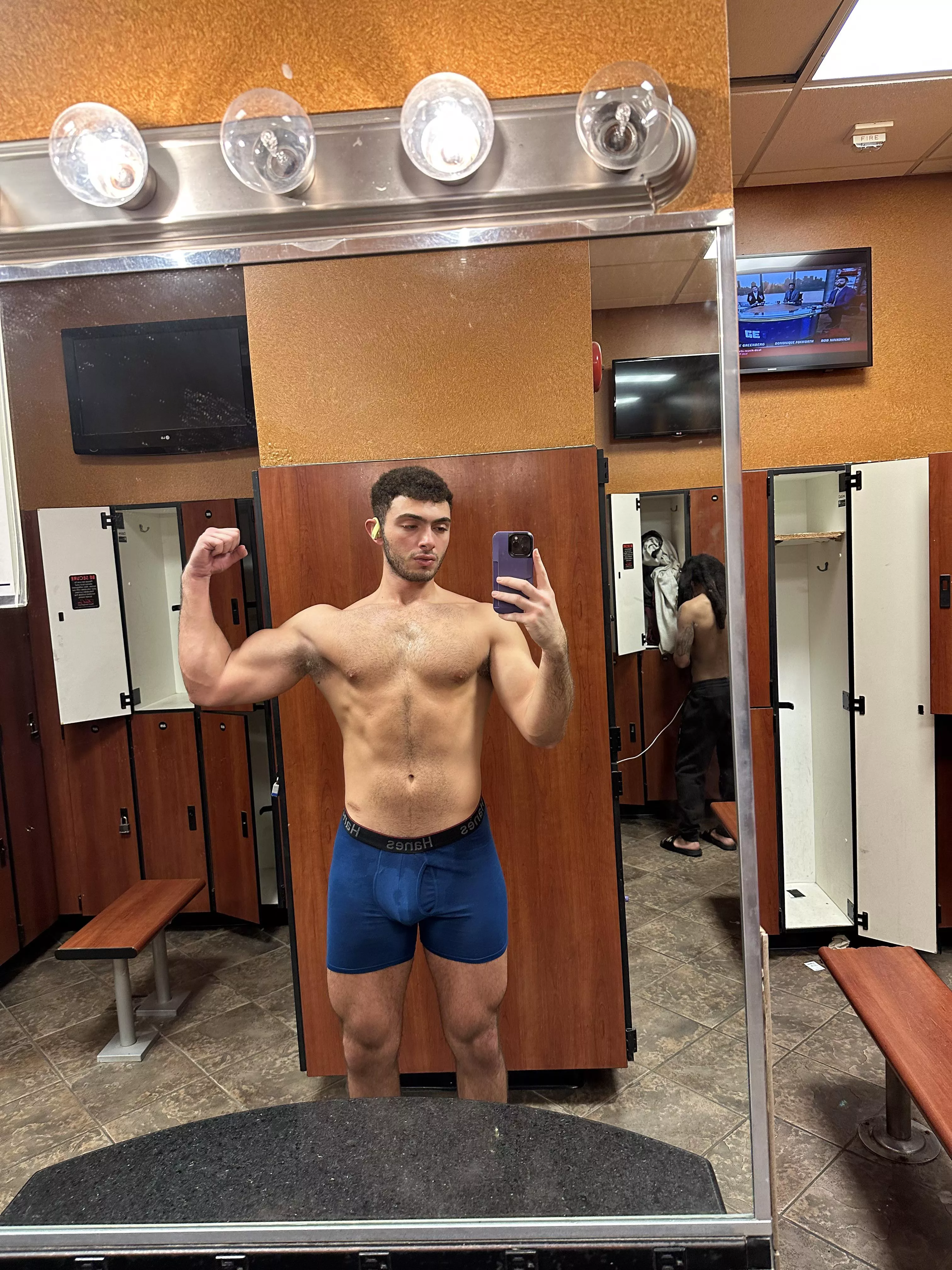 Fresh out the sauna flex. Catch this Alpha dick in my OF