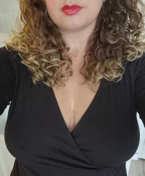 Going out to dinner tonight 😋