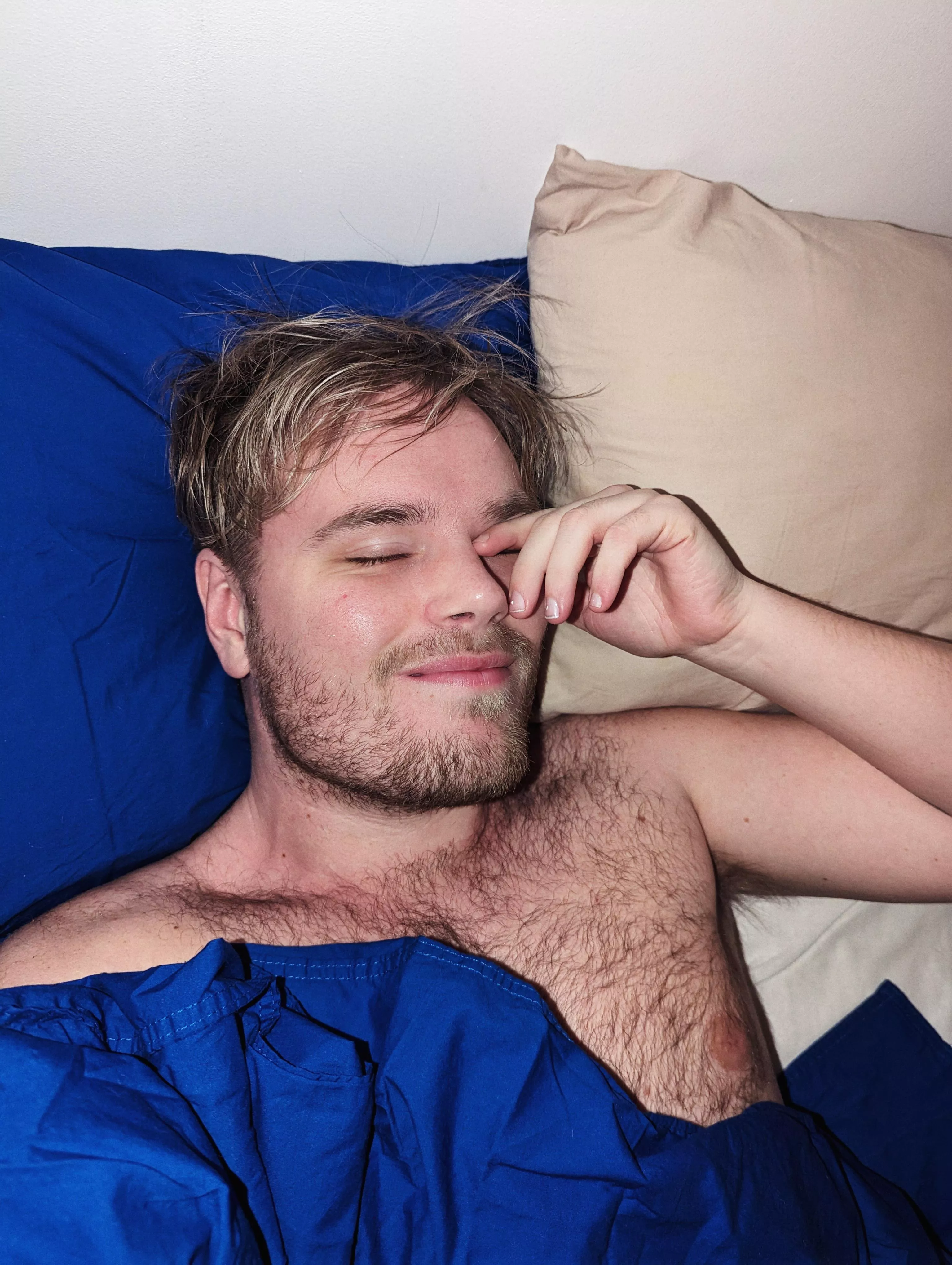 Good Night from my new blue bedsheets