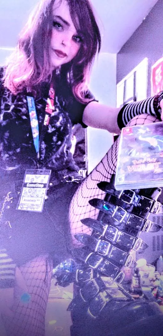 Here's your copy of Pokemon Violet 🖤🖤🖤