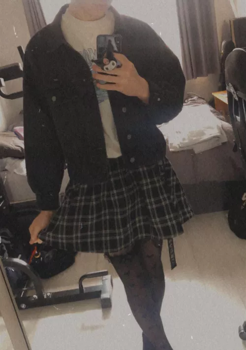 Hi cuties new here!! You’re all stunning, keep slaying!