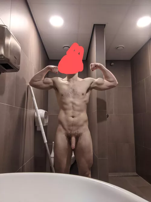 Hope you like my full frontal