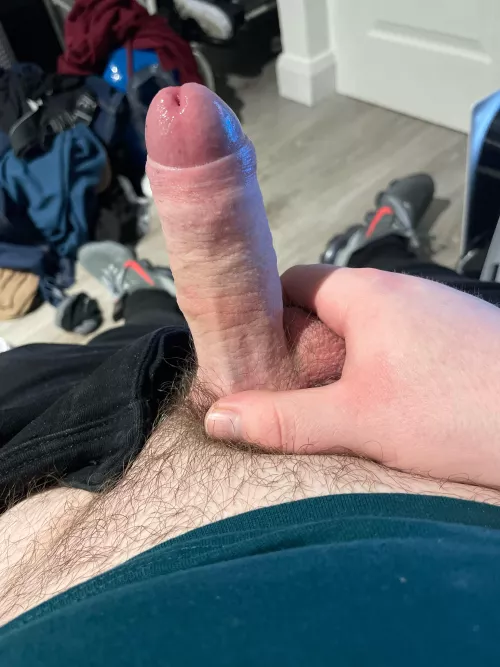 Horny 20 yo Irish cock