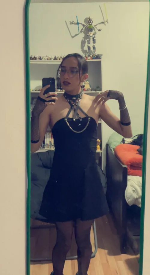 I friking love how I look 💜