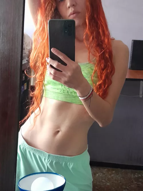 I need a massage on my tummy [IMG]