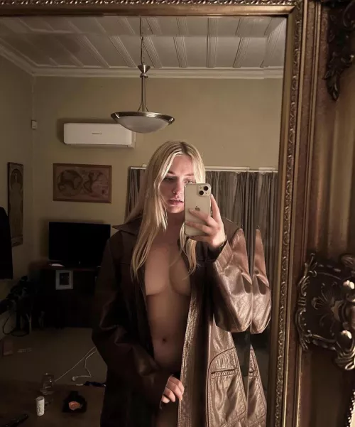 I think we could both fit 👅