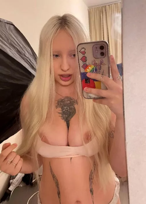 I want you to squeeze and lick my perfect bouncy cherries