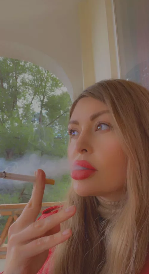 Ignoring you while your obsession grows 😈