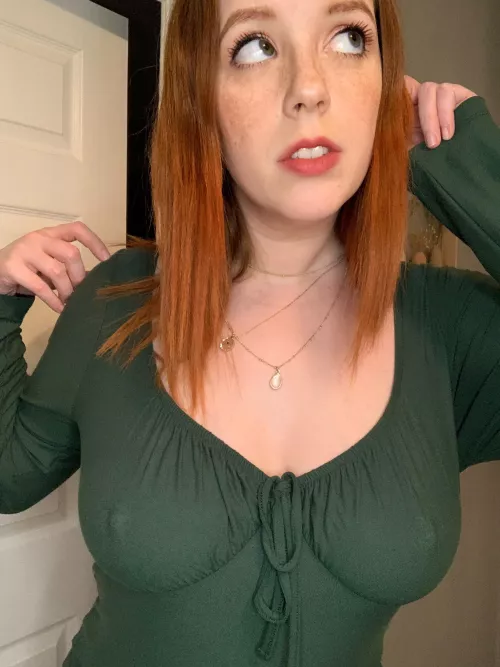 Is there anything better than a redhead in green?