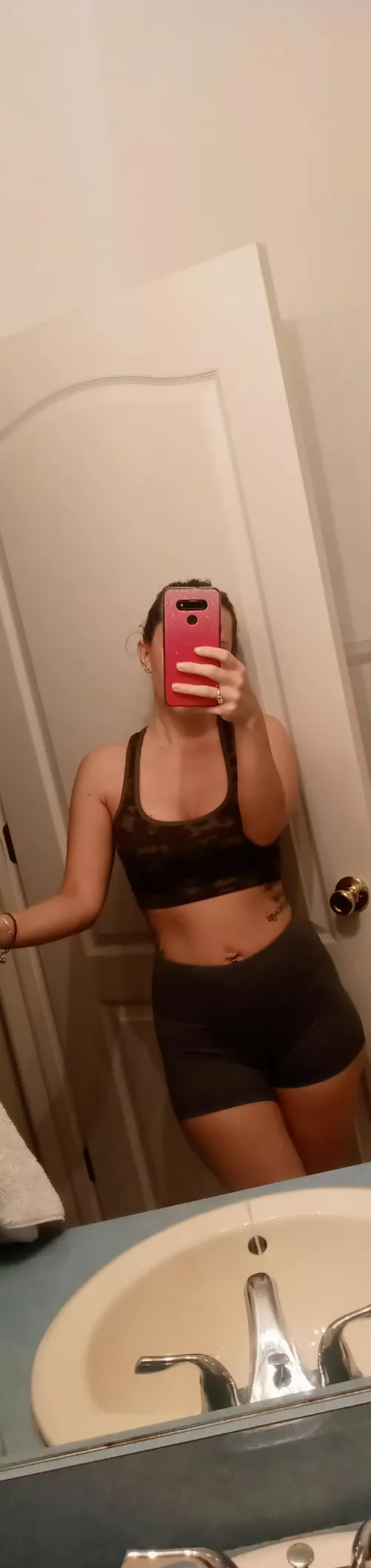 It is leg and glutes for me today 🥵