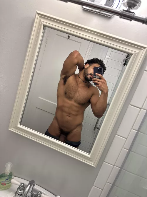 Join me in this tiny bathroom?