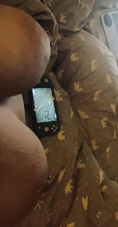 Just a little gaming before bed 😘 (NB)