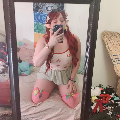 Let me be your sexy elf