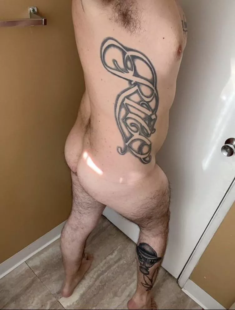 Los Angeles bottom here