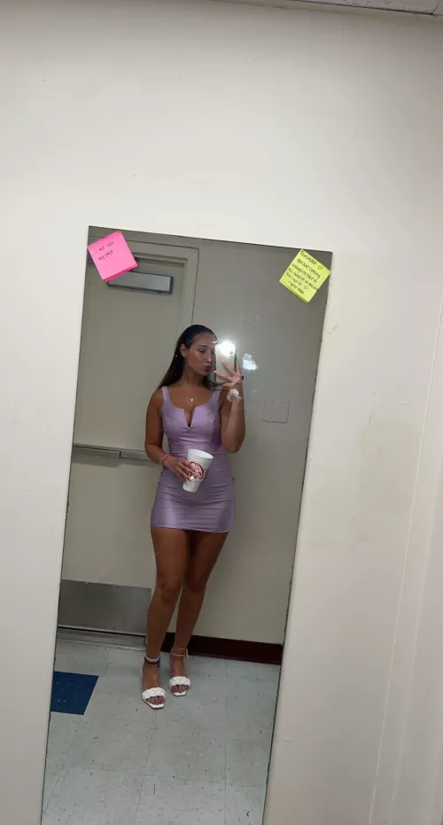 missing my tan especially in this lavender dress
