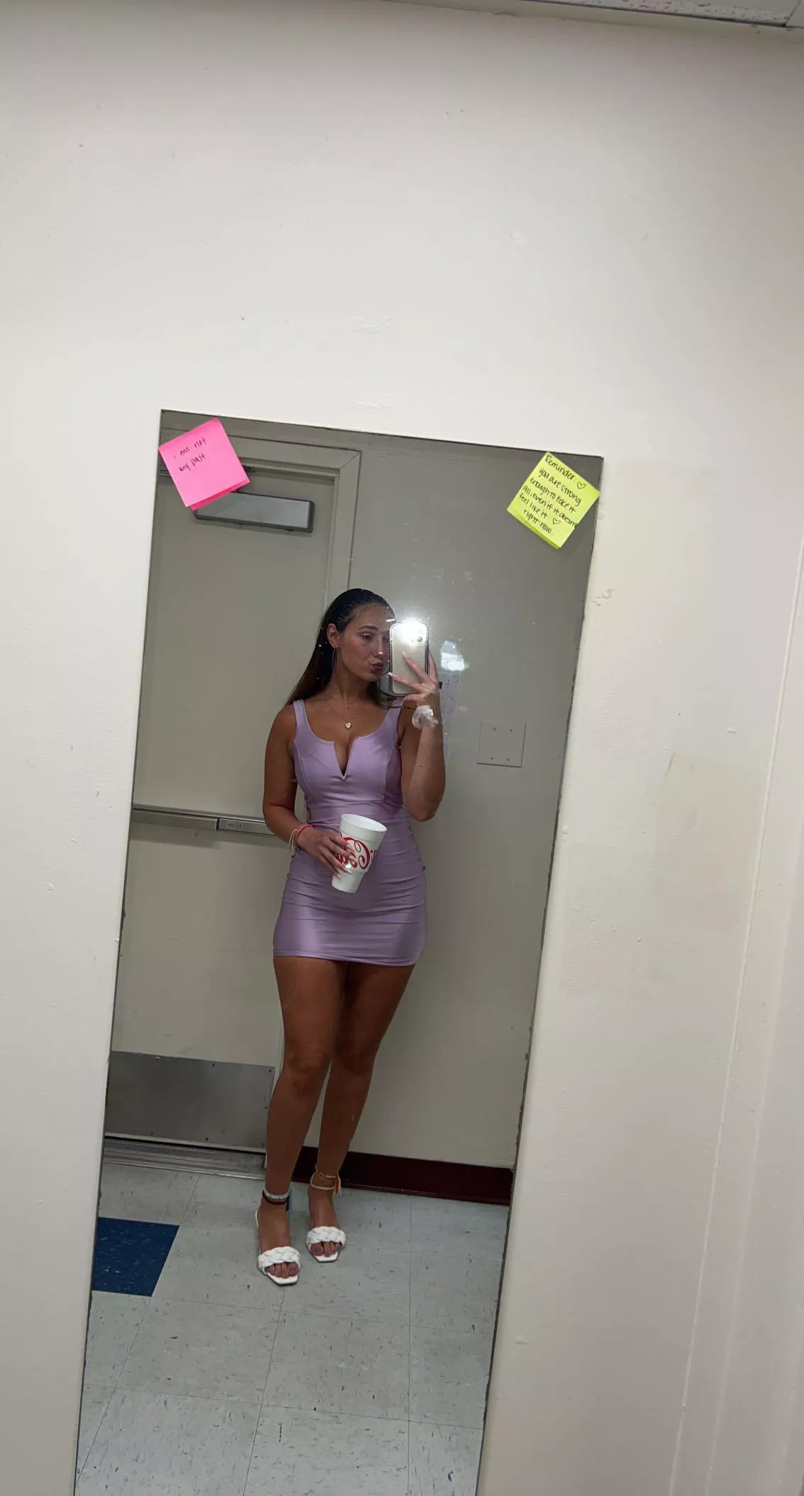 missing my tan especially in this lavender dress