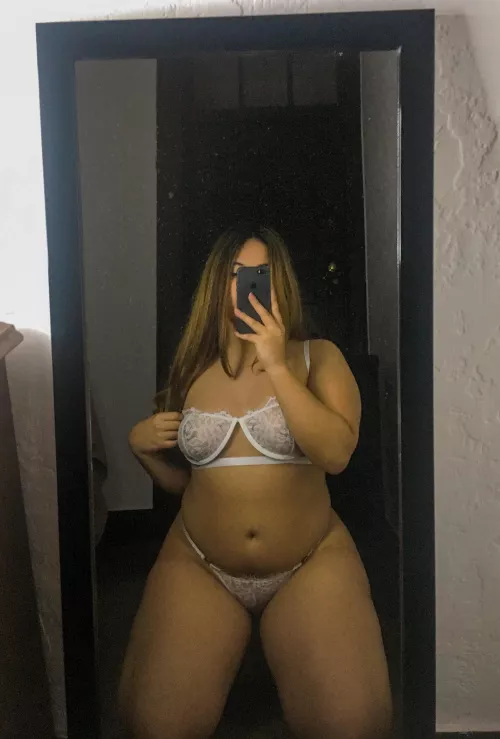 my parents are not at home 🙈 and I get naughty😈💦