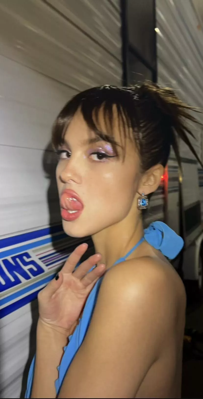 Need a bud to help me blow my load for Olivia Rodrigo