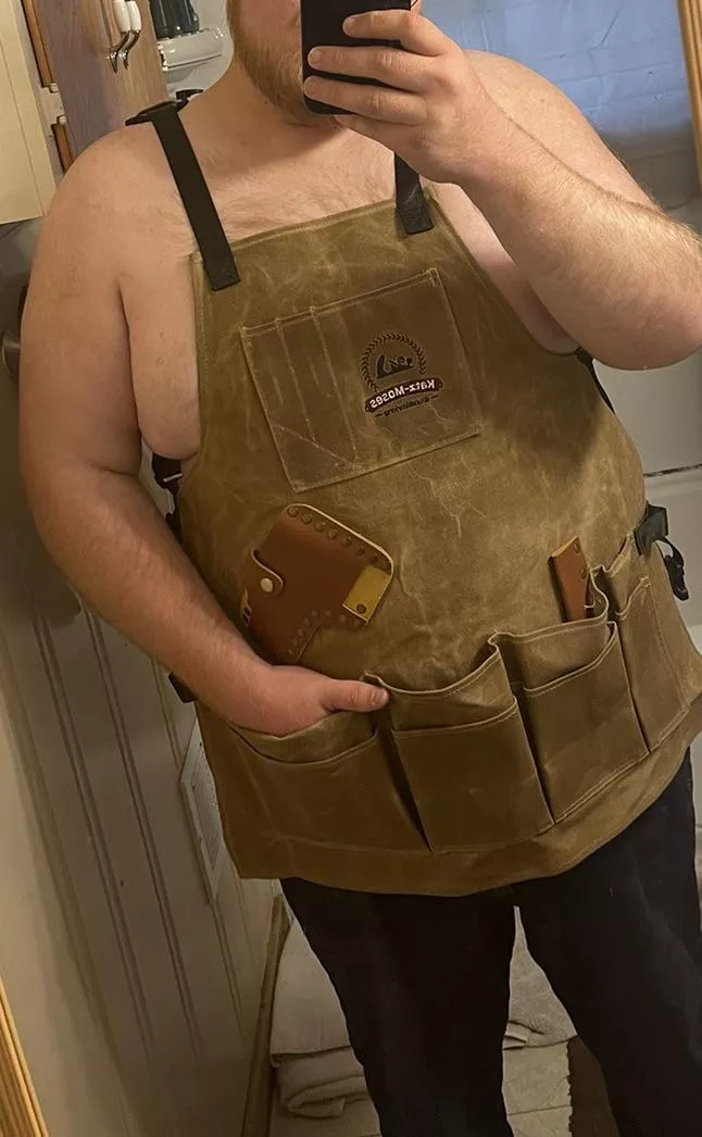 New shop apron for wood working. Now if only I had someone to work on my wood. 😉😉