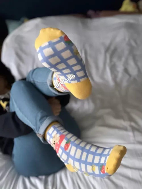Oh hello cute socks 🥰