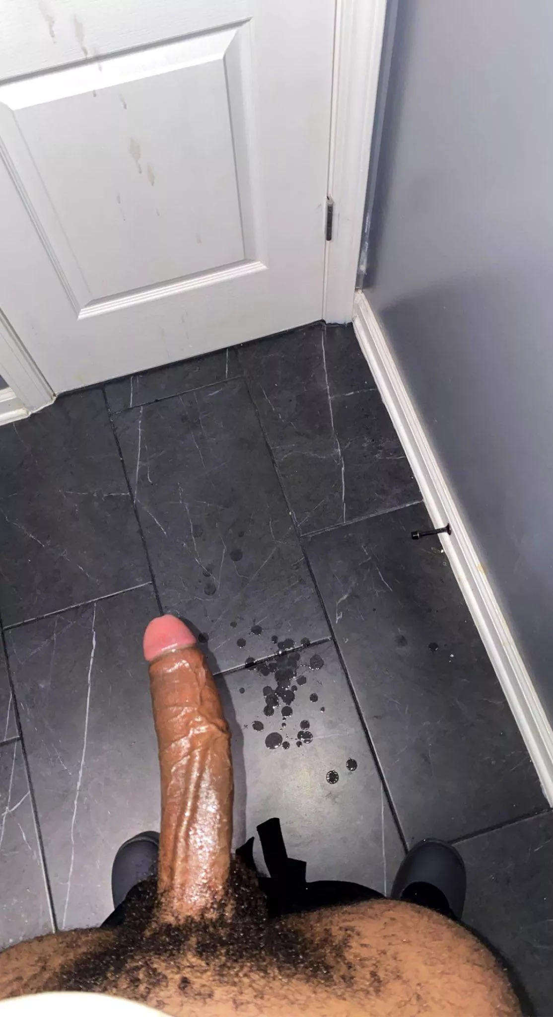 Opps I made a mess! Who’s gonna bend over in front of Papi and clean it up for me 😈