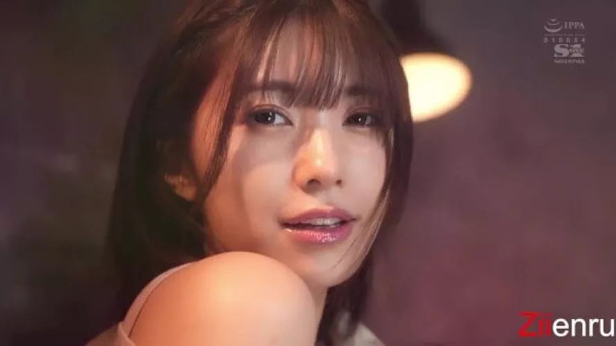 Please help me, who is she ???