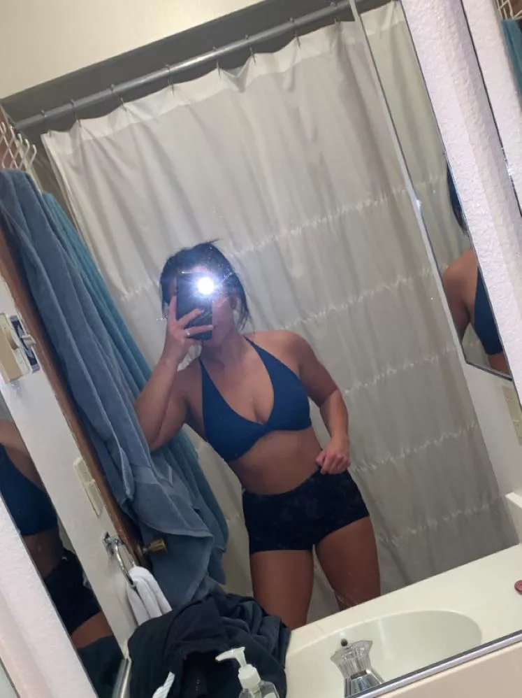 Post gym selfie 🖤