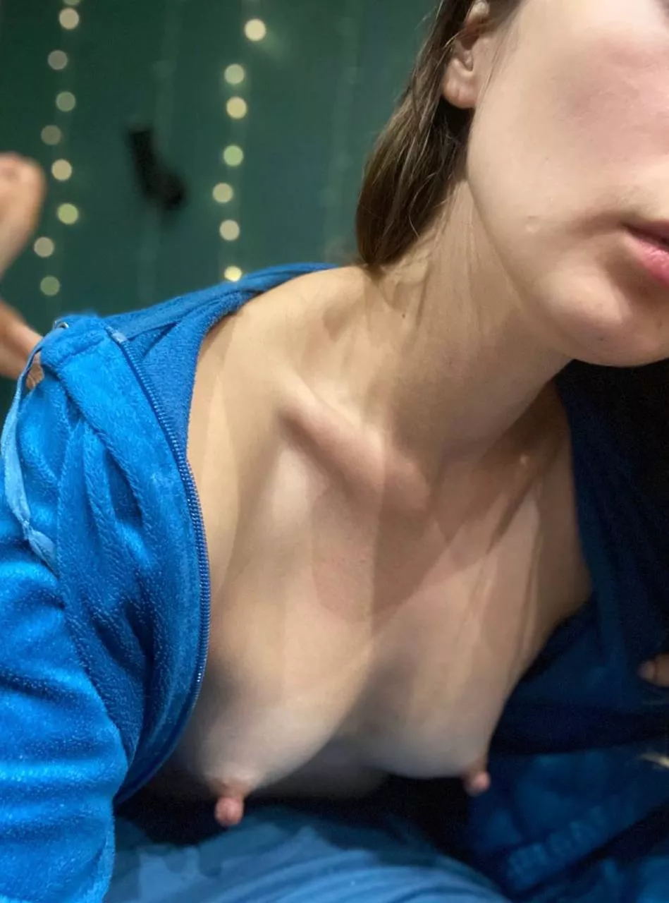 POV: I am trying to flirt with you