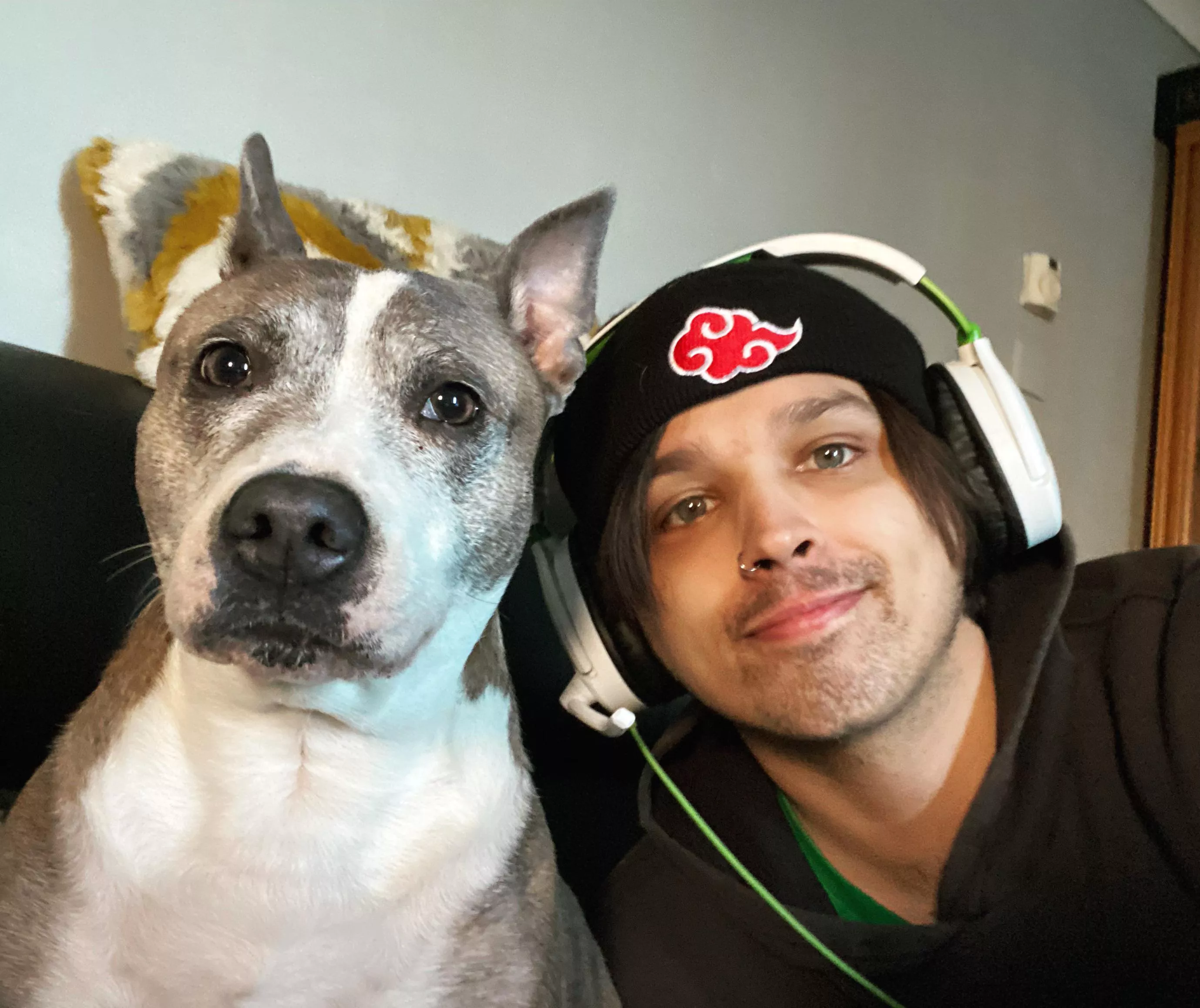 Sam, 29, England. Hey guys 🙂 what’s everybody playing? I’m on GTA atm