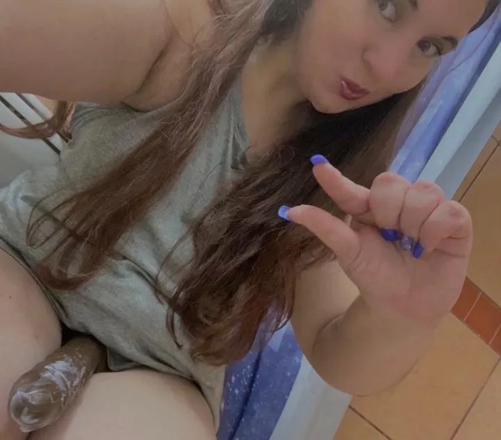 [selling]✨AMAZING customs✨fetish friendly💋sph queen👑 sexting, roleplay😈femdom/findom☠️, joi,skat, FTworship,GFE, used items, live camshows, cockrates. & so much more 😍.. Kik me @cateyes76950/sc teenn for services💦‼️serious 