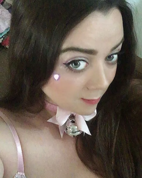 Sexy girl looking for her special partner