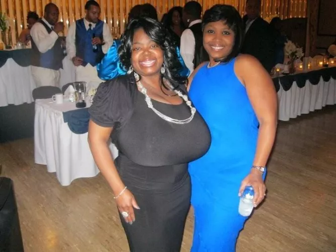 she never needed a wing girl in the first place