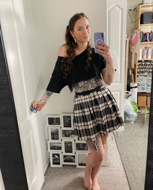 Short skirt and tattoos