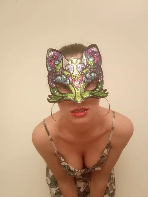 Sometimes I think of new masks, but what colour and shape? any advice?