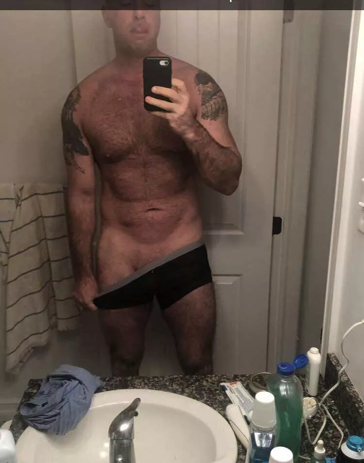 Tell me what you think! Chat is open. 6’5, (41) yrs old