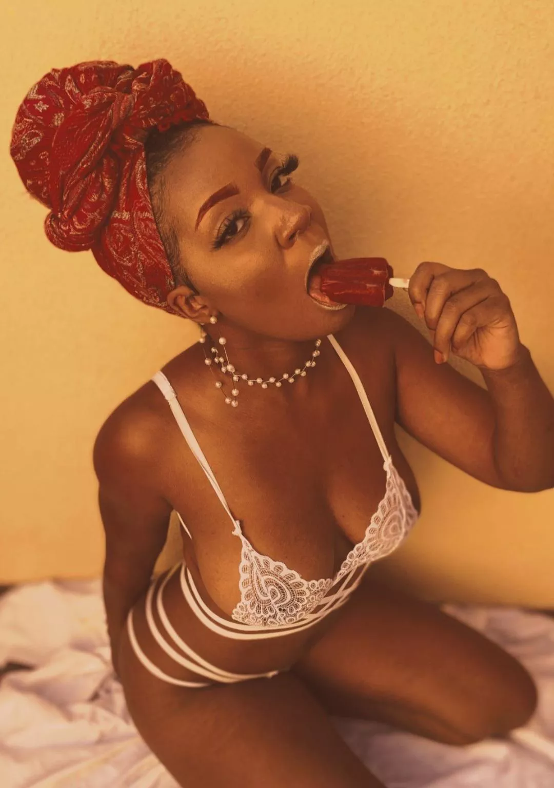 that gold and bronze 😍😍😍