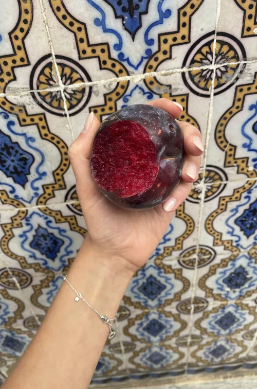 The plum reminds me of.. 💭